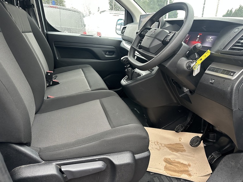 Vauxhall Vivaro Turbo D Prime - U2710