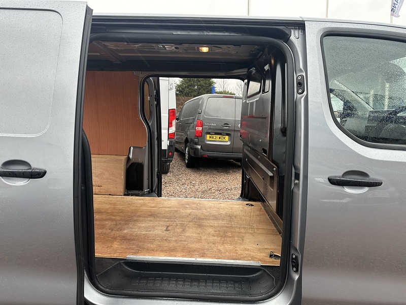 Vauxhall Vivaro Turbo D Prime - U2710