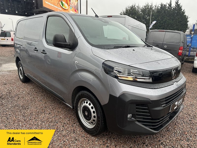 Vauxhall Vivaro Turbo D Prime - U2710