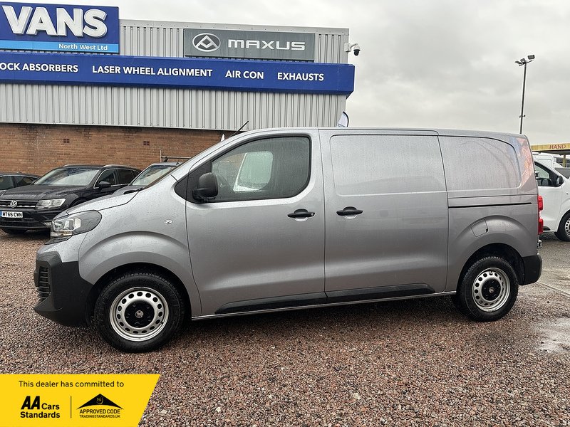 Vauxhall Vivaro Turbo D Prime - U2710