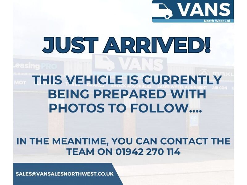 Vauxhall Vivaro Turbo D Prime - U2711