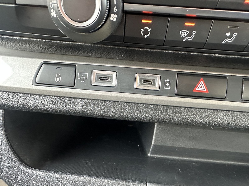 Vauxhall Vivaro Turbo D Prime - U2711