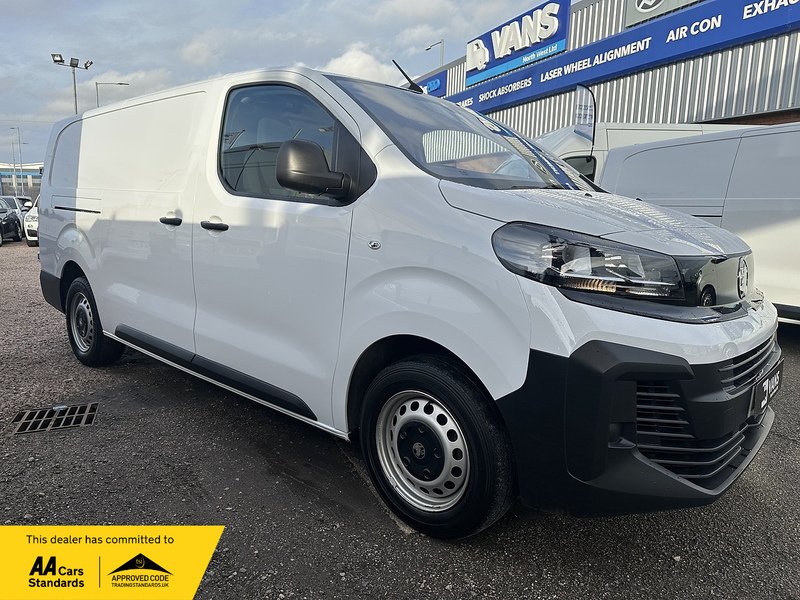 Vauxhall Vivaro Turbo D Prime - U2711