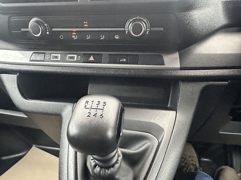 Vauxhall Vivaro Turbo D Prime - U2712