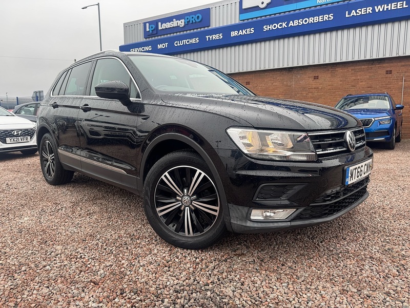 Volkswagen Tiguan TSI BlueMotion Tech SE Navigation - U2715