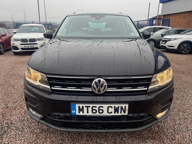 Volkswagen Tiguan TSI BlueMotion Tech SE Navigation - U2715