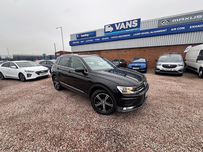 Volkswagen Tiguan TSI BlueMotion Tech SE Navigation - U2715