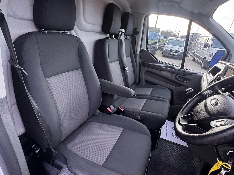 Ford Transit Custom 300 EcoBlue Leader - U2720
