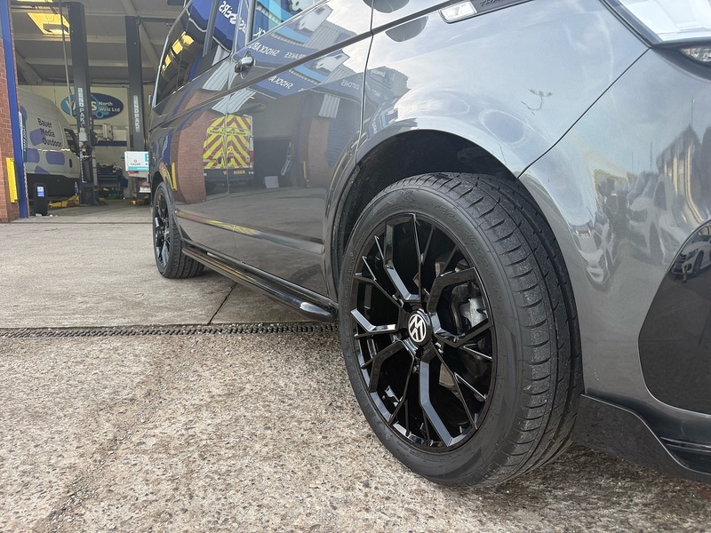 Volkswagen Transporter TDI T28 Highline - U2728