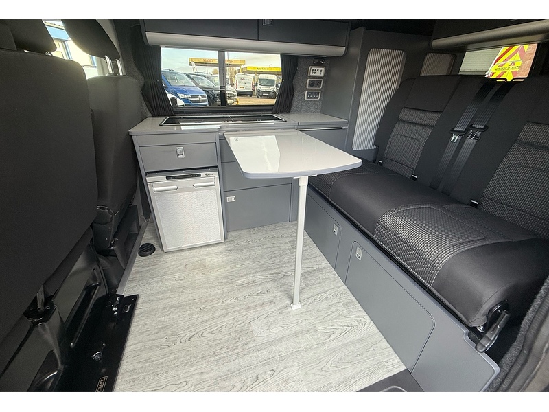 Volkswagen Transporter TDI T28 Highline - U2728