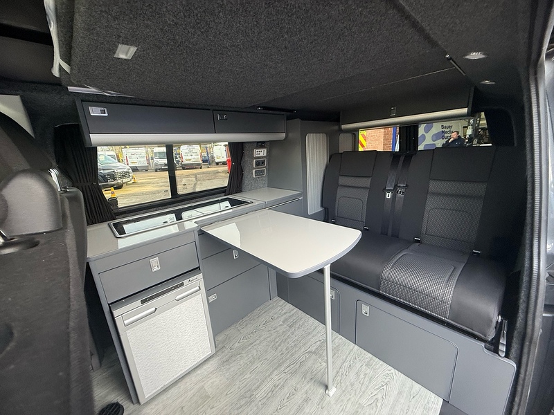 Volkswagen Transporter TDI T28 Highline - U2728