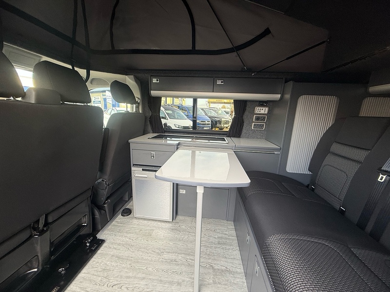 Volkswagen Transporter TDI T28 Highline - U2728