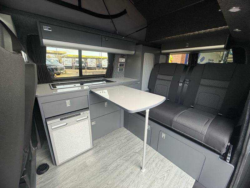 Volkswagen Transporter TDI T28 Highline - U2728