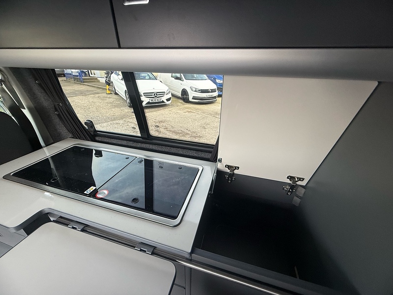 Volkswagen Transporter TDI T28 Highline - U2728