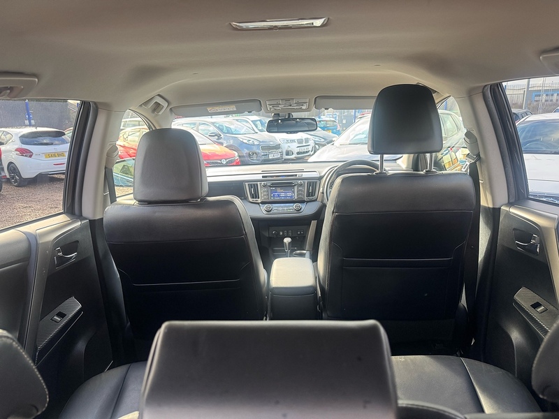 Toyota RAV4 D-CAT Invincible - U2739