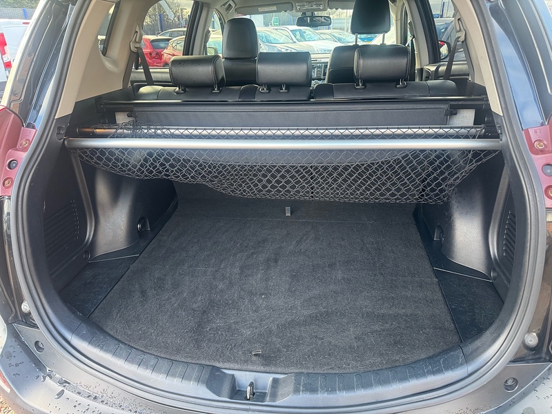 Toyota RAV4 D-CAT Invincible - U2739