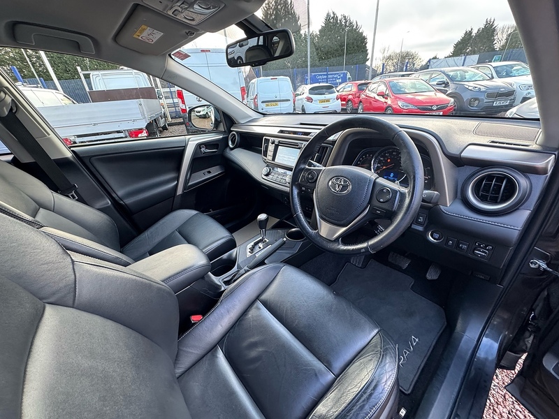 Toyota RAV4 D-CAT Invincible - U2739