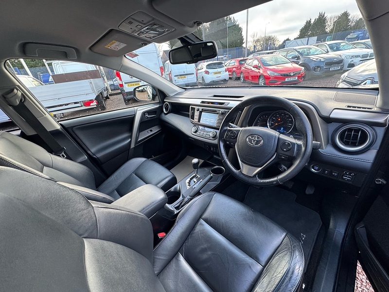 Toyota RAV4 D-CAT Invincible - U2739