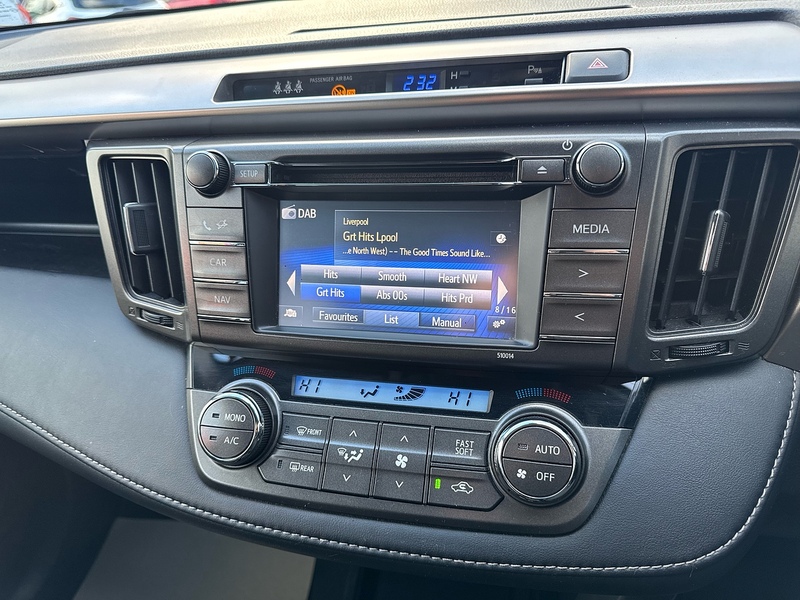 Toyota RAV4 D-CAT Invincible - U2739