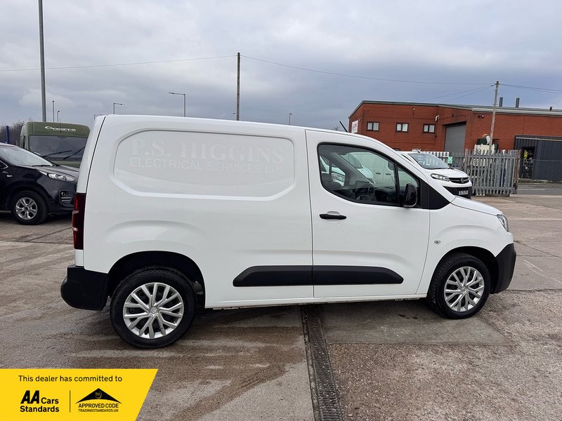 Citroen Berlingo BlueHDi 1000 Enterprise M Pro - U2754