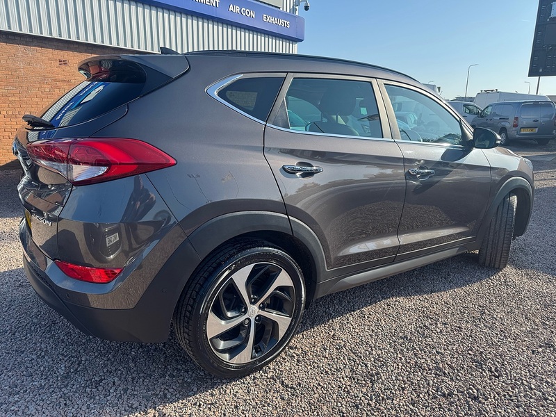Hyundai TUCSON CRDi Blue Drive Premium SE - U2761