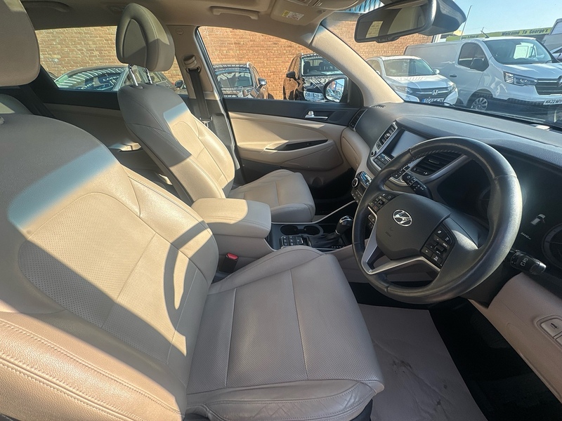 Hyundai TUCSON CRDi Blue Drive Premium SE - U2761