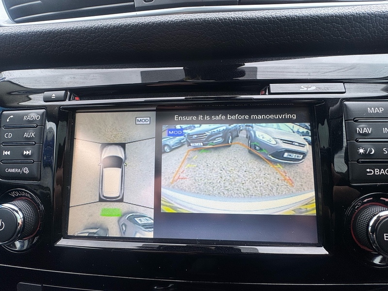 Nissan Qashqai DIG-T Tekna - U2763