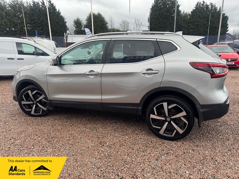 Nissan Qashqai DIG-T Tekna - U2763