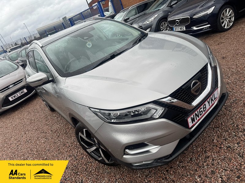 Nissan Qashqai DIG-T Tekna - U2763