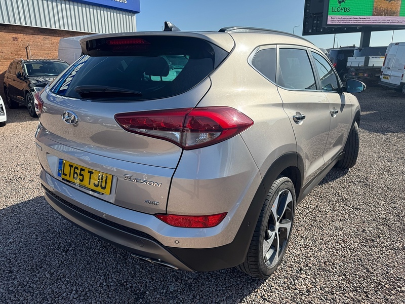 Hyundai TUCSON CRDi Premium SE - U2766