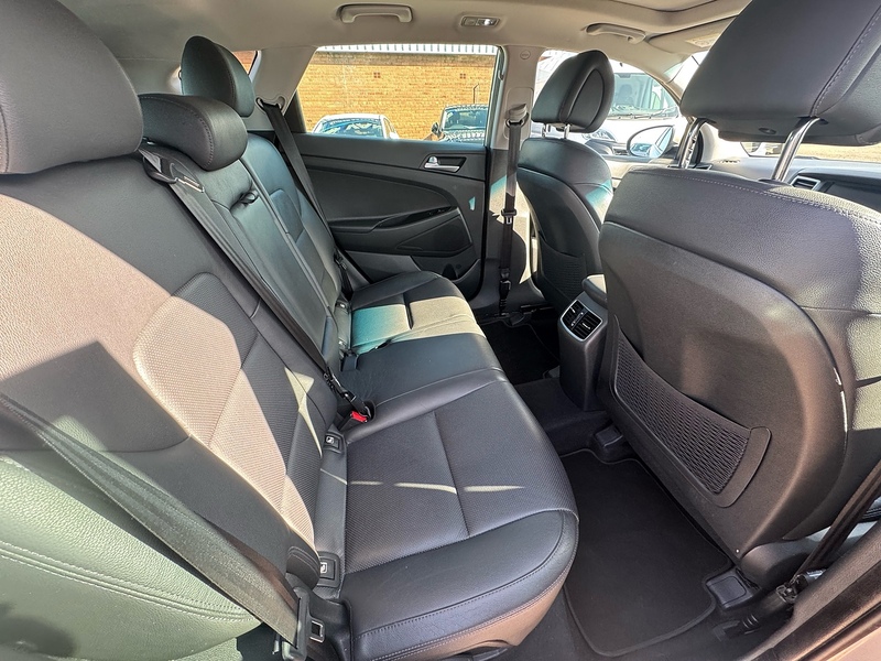 Hyundai TUCSON CRDi Premium SE - U2766