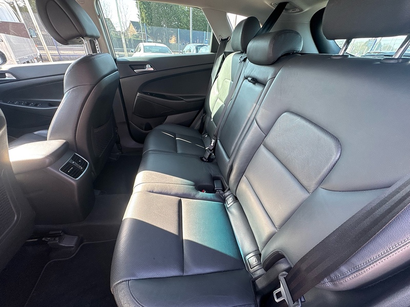 Hyundai TUCSON CRDi Premium SE - U2766
