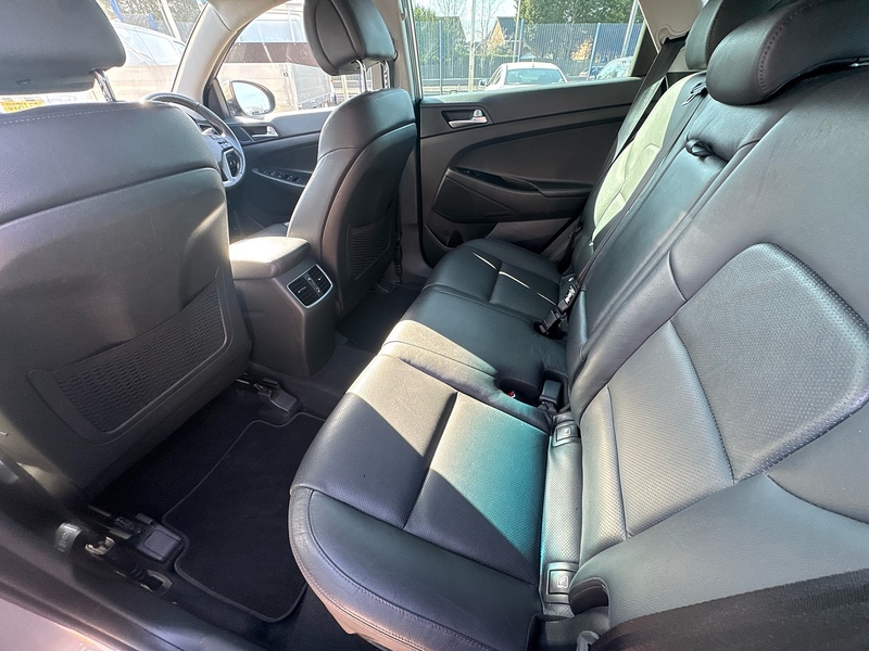 Hyundai TUCSON CRDi Premium SE - U2766
