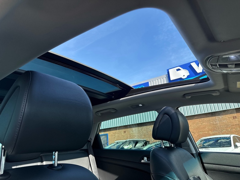 Hyundai TUCSON CRDi Premium SE - U2766