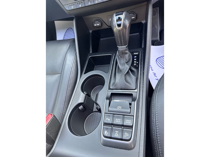 Hyundai TUCSON CRDi Premium SE - U2766