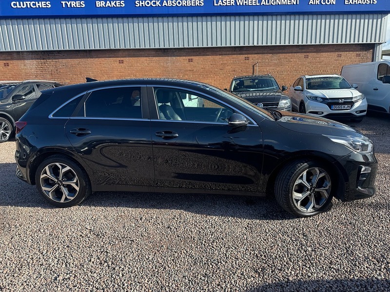 Kia Ceed CRDi 3 - U2768