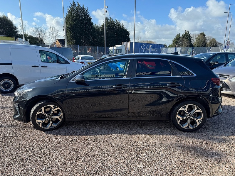 Kia Ceed CRDi 3 - U2768