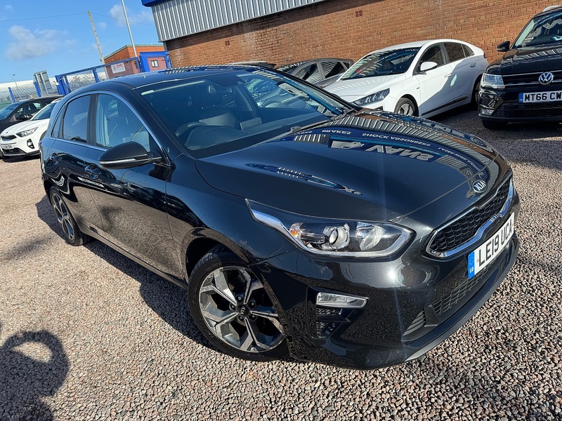 Kia Ceed CRDi 3 - U2768
