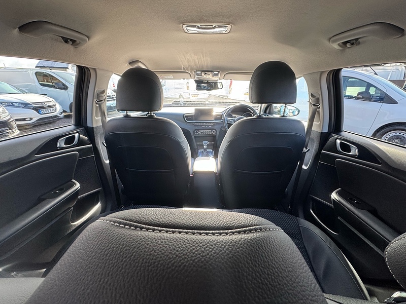 Kia Ceed CRDi 3 - U2768
