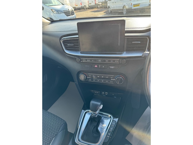 Kia Ceed CRDi 3 - U2768