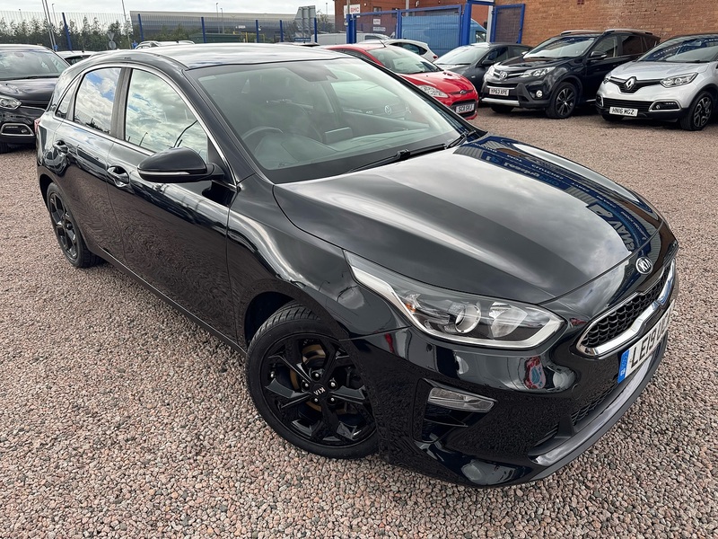 Kia Ceed CRDi 3 - U2768