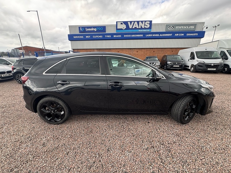 Kia Ceed CRDi 3 - U2768