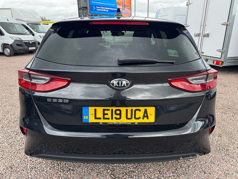 Kia Ceed CRDi 3 - U2768