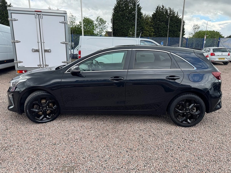 Kia Ceed CRDi 3 - U2768