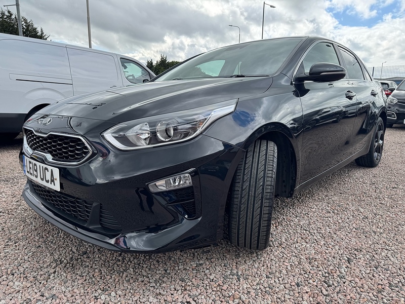 Kia Ceed CRDi 3 - U2768