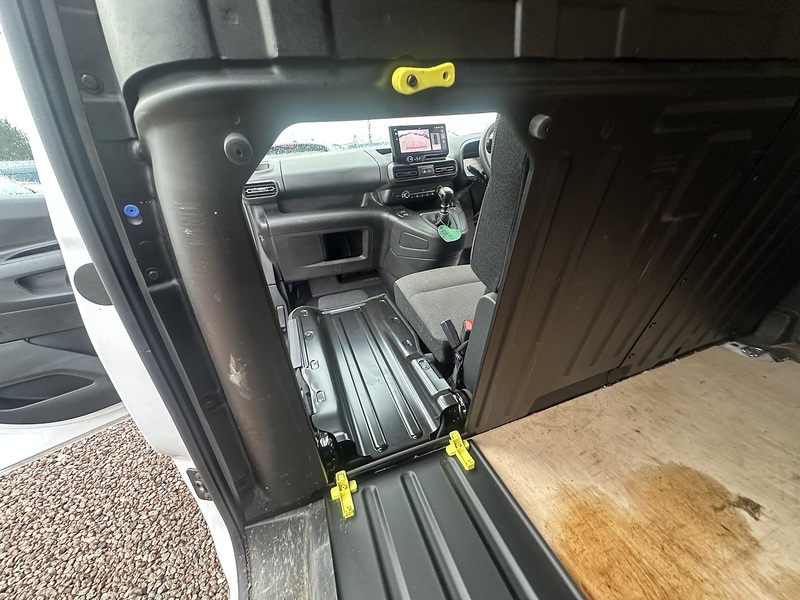 Citroen Berlingo BlueHDi 1000 Driver M - U2772