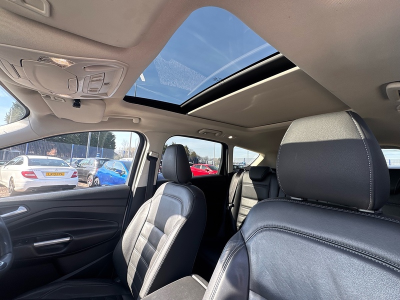 Ford Kuga TDCi EcoBlue Titanium X Edition - U2775