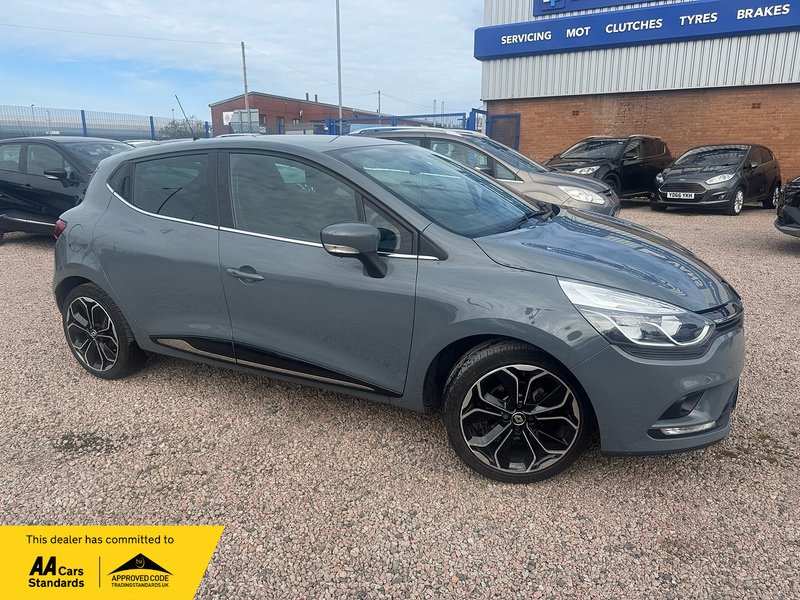 Renault Clio TCe Iconic - U2786