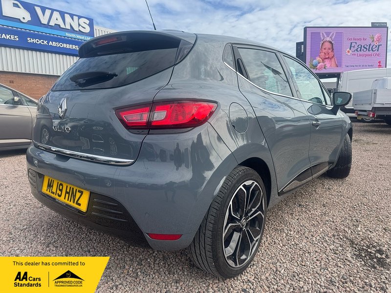 Renault Clio TCe Iconic - U2786