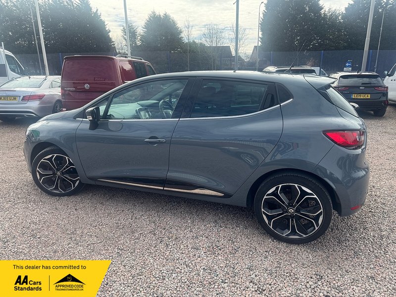 Renault Clio TCe Iconic - U2786